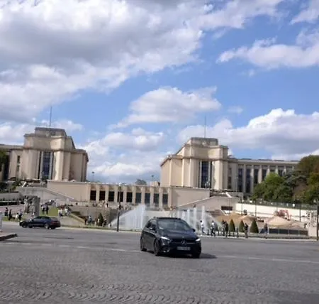 Alloggio in famiglia Eiffel Edge Escape 30 M From Eiffel Tower *